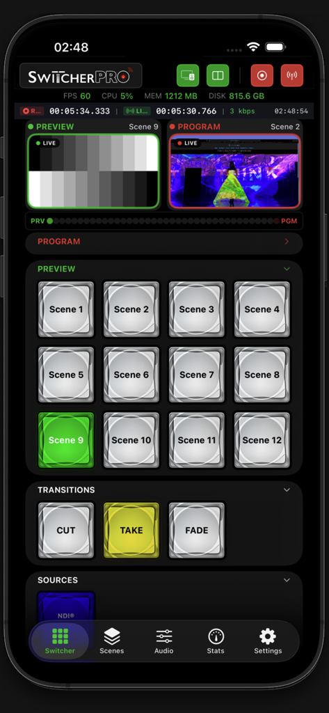 Switcher Pro - Interfaz de la aplicación móvil Switcher Pro que muestra el cambio de escena de OBS Studio con previsualizaciones en vivo y botones de transición.
