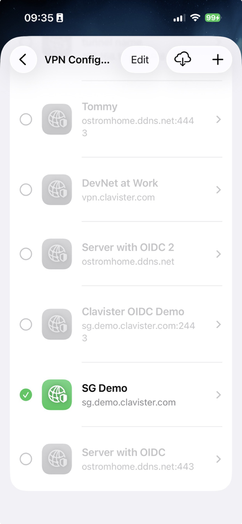 Clavister OneConnect - Una lista de perfiles de configuración VPN guardados en la interfaz de la aplicación Clavister OneConnect con un perfil seleccionado.