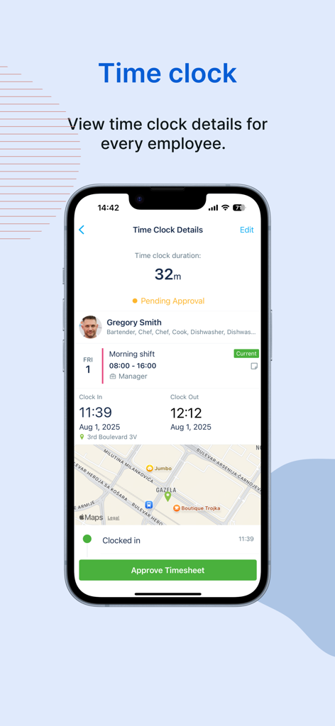 Pantalla de la app móvil mostrando detalles del reloj de fichar de empleados con mapa de ubicación y botón de aprobación de hoja de tiempo