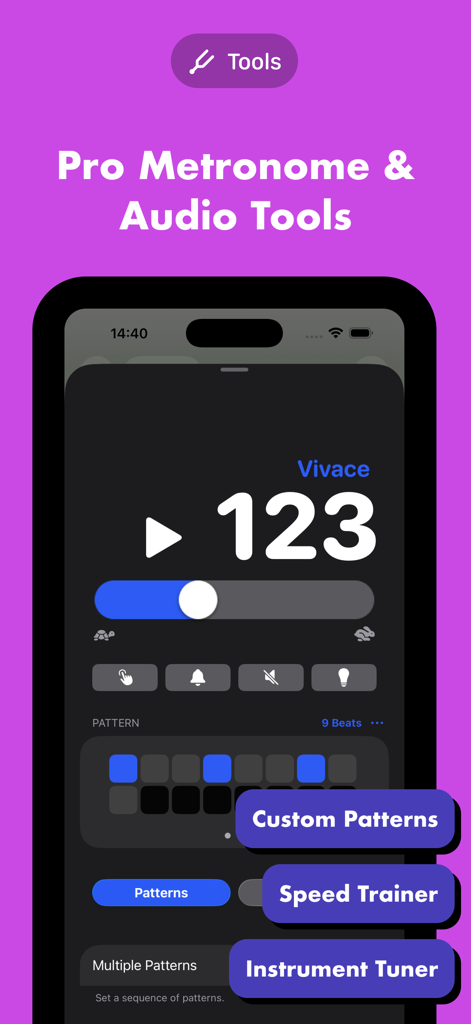 Interfaz de las herramientas de metrónomo profesional y audio en la aplicación digitalScore mostrando ajustes de BPM, entrenador de velocidad y patrones personalizados.