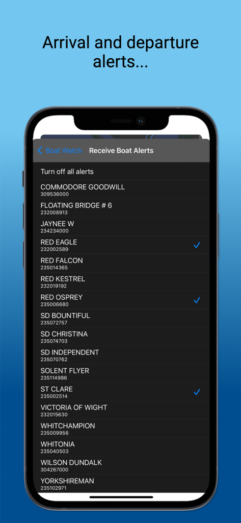 Un écran de paramètres dans l'application Boat Watch montrant une liste de navires avec les alertes d'arrivée et de départ activées