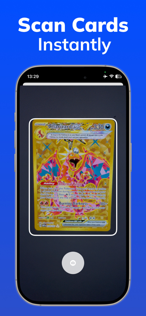 Escaneando uma carta rara Charizard com o aplicativo TCG Card Scanner de Pokémon