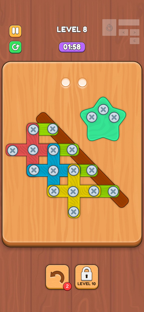 Screenshot di gioco di un puzzle logico di viti e bulloni che mostra forme colorate su una tavola di legno.