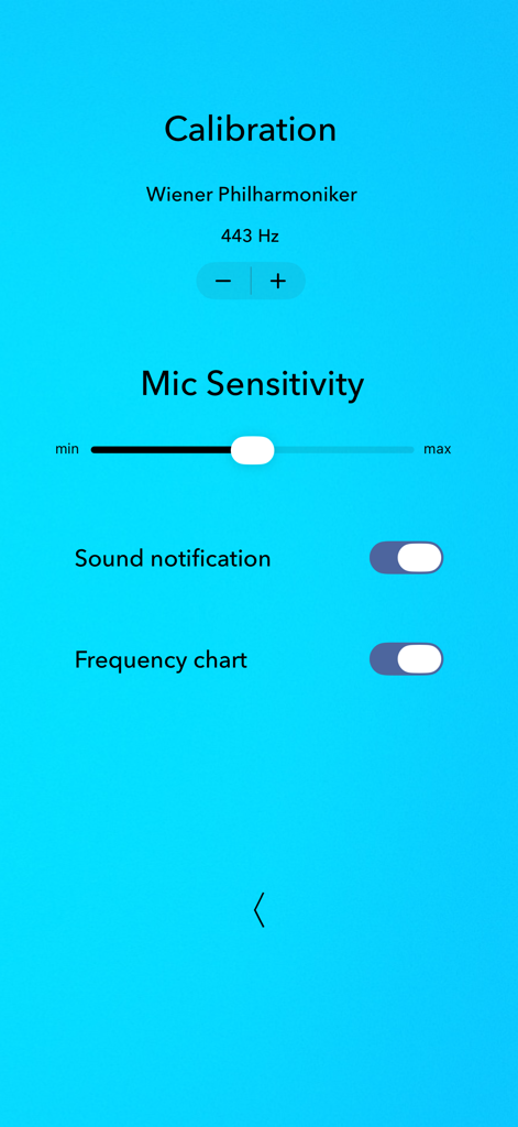 Pantalla de configuración del Afinador de Viola Básico que muestra la calibración de frecuencia y los controles de sensibilidad del micrófono