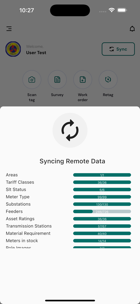 CAIMSモバイルアプリインターフェイス、サブステーション、フィーダー、資産評価などのリモートユーティリティデータを同期するためのプログレスバーが表示されたポップアップを表示