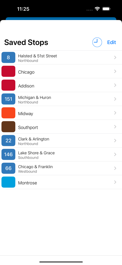 Lista de paradas de autobús y tren guardadas en la aplicación Transit Stop CTA Tracker de Chicago