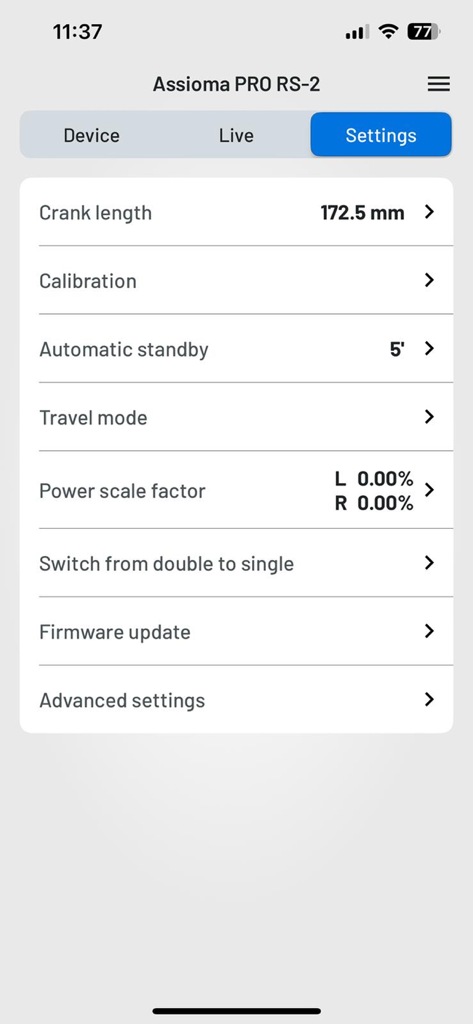 Settings menu of the Favero Assioma app showing options for crank length calibration and firmware updates