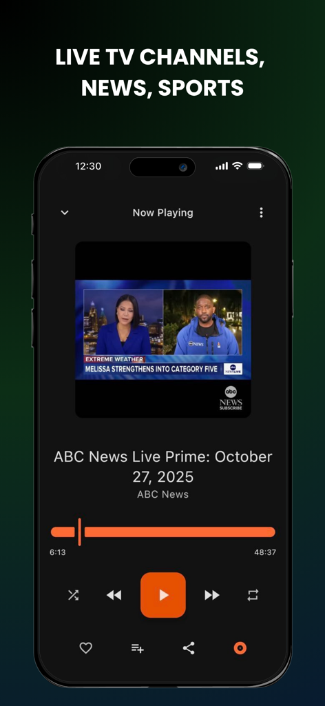 Interface do aplicativo FreePlay mostrando streaming de notícias ao vivo com controles de reprodução em modo escuro