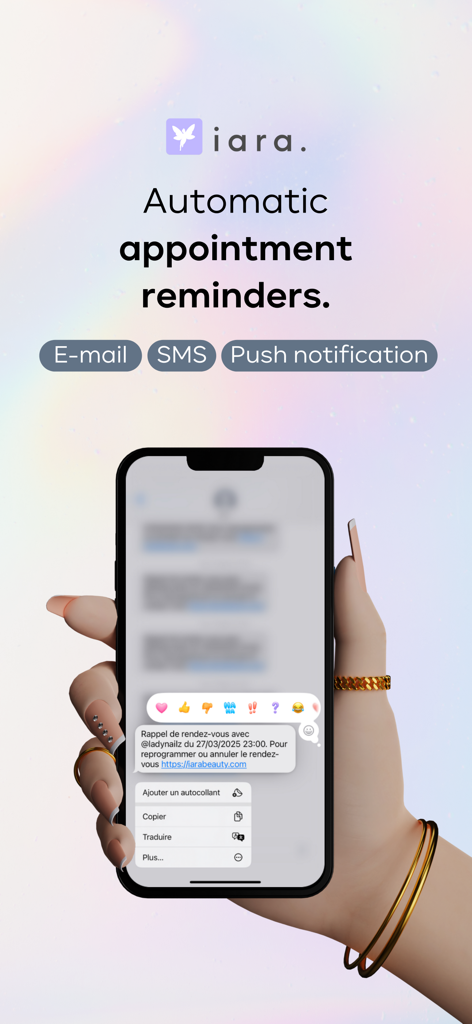 iara. - Smartphone-Bildschirm zeigt eine automatische SMS-Terminerinnerung von der iara Beauty App