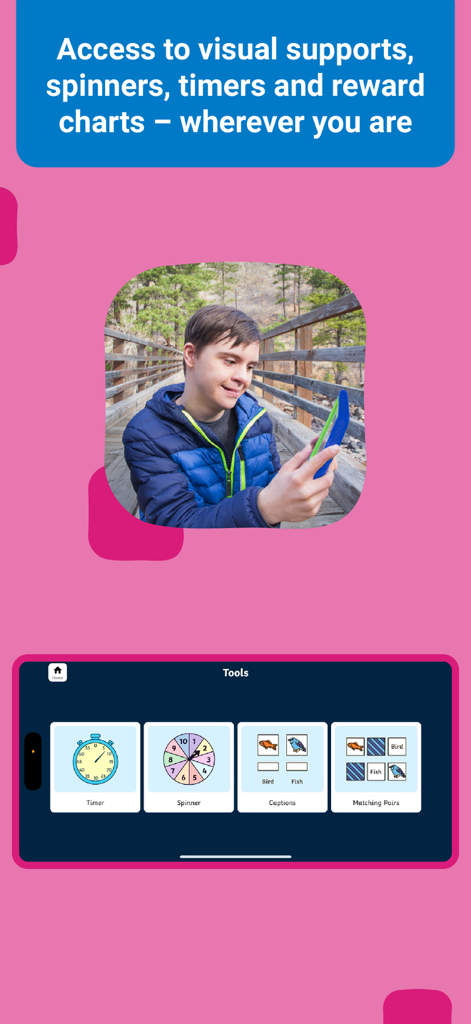 Twinkl Symbols AAC System - Un garçon utilisant l'application AAC Twinkl Symbols à l'extérieur et une capture d'écran du menu des outils présentant une minuterie et une roue.