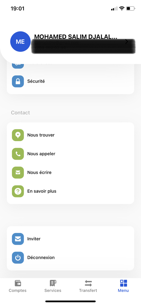 A interface do menu do aplicativo de mobile banking HOLO mostrando opções de perfil e contato.
