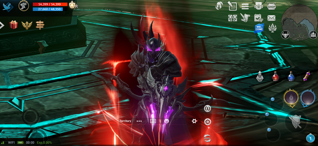 Personnage de haut niveau en armure sombre et épineuse avec une aura rouge et des yeux violets lumineux dans le gameplay de Lineage 2 Revolution