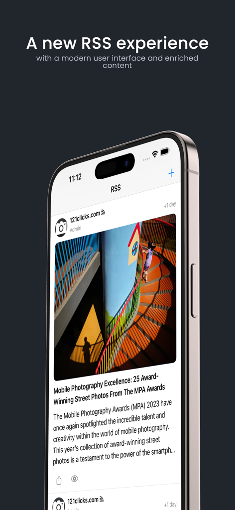 tRSS - Aplicación móvil tRSS mostrando un feed de noticias moderno estilo social en un iPhone