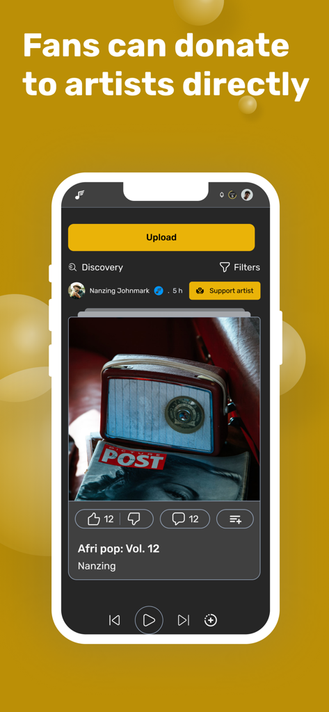 Freecords mobile app interface showing a music discovery feed with a support artist button for direct fan donations