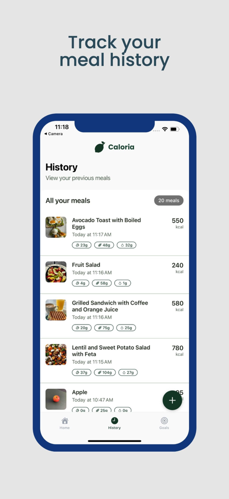 Caloria - AI Calorie Counter - Pantalla de historial de comidas en la aplicación Caloria que muestra los alimentos registrados con detalles de calorías y macros.