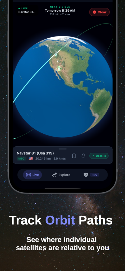 Satellite Tracker° - Una pantalla de aplicación móvil que muestra la trayectoria de órbita de un satélite sobre un globo terrestre 3D con datos de rastreo en tiempo real.