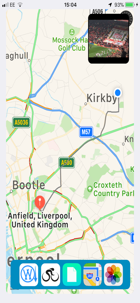 Captura de pantalla de la aplicación Photo Locator que muestra un mapa con una ruta de viaje y una miniatura de foto