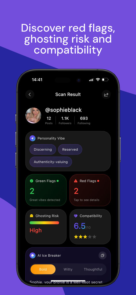 Um display de smartphone mostrando o aplicativo Spy and Stalker com um resultado de escaneamento de perfil do Instagram destacando vibes de personalidade, bandeiras vermelhas e risco de ghosting.