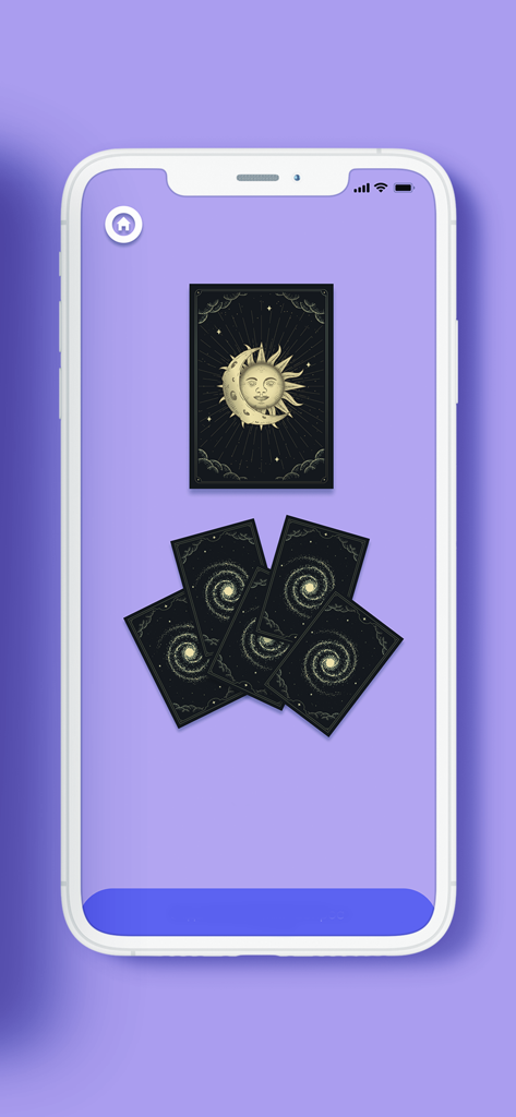 Interfaccia di lettura delle carte dei tarocchi con design di carte a tema celeste e galattico.