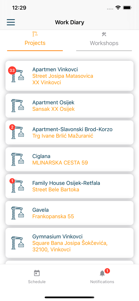 STAS Organizer - Interfaccia dell'app STAS Organizer che mostra un elenco di progetti di costruzione nel diario di lavoro