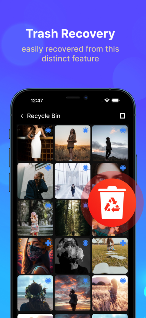 Piano⁺ Vault - Hide Photos - Screenshot of the trash recovery feature in the Piano Vault app showing a recycle bin for deleted photos.
