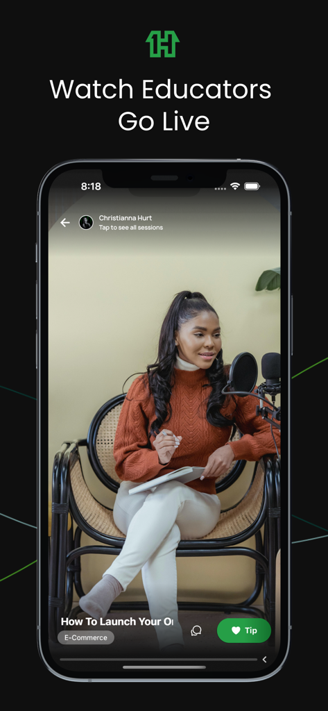 1House - Smartphone screen showing a live educational stream about e-commerce on the 1House app