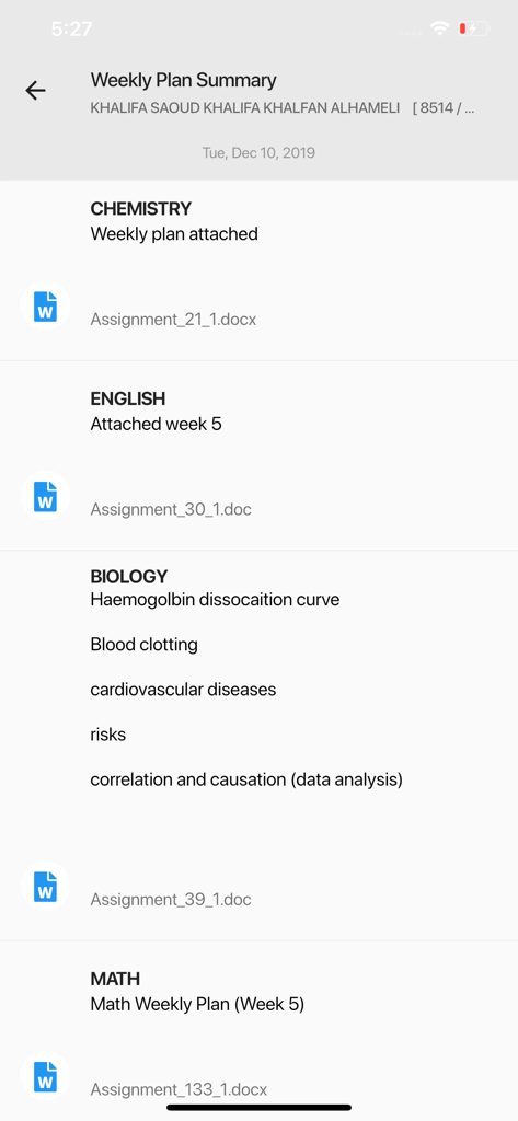 Digital Campus Parent App v3 - 化学、英語、生物学、数学の科目の生徒の課題を示す週次計画概要画面。
