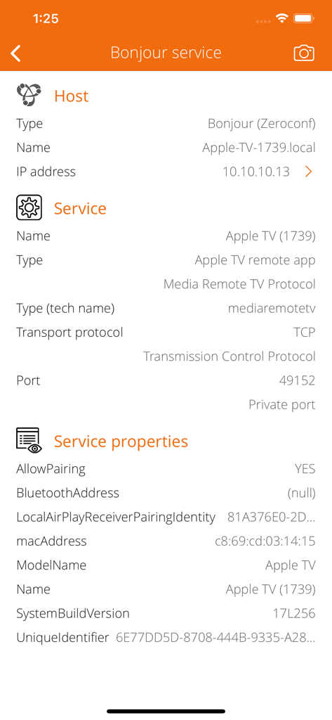Vista técnica de los detalles del servicio Bonjour de Apple TV, incluyendo la dirección IP, el puerto y las propiedades de la red en Service Browser
