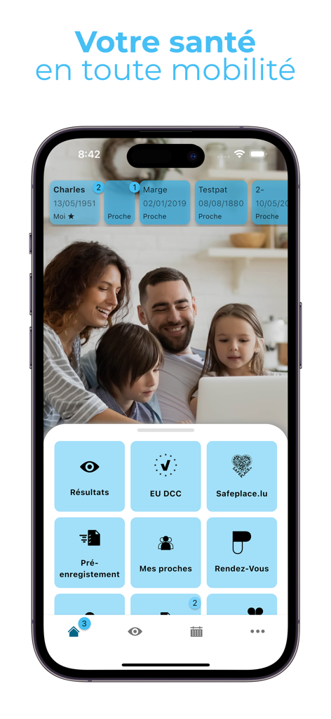 Ecrã principal da aplicação móvel MYLAB mostrando opções de gestão de saúde para membros da família, incluindo resultados laboratoriais e consultas.