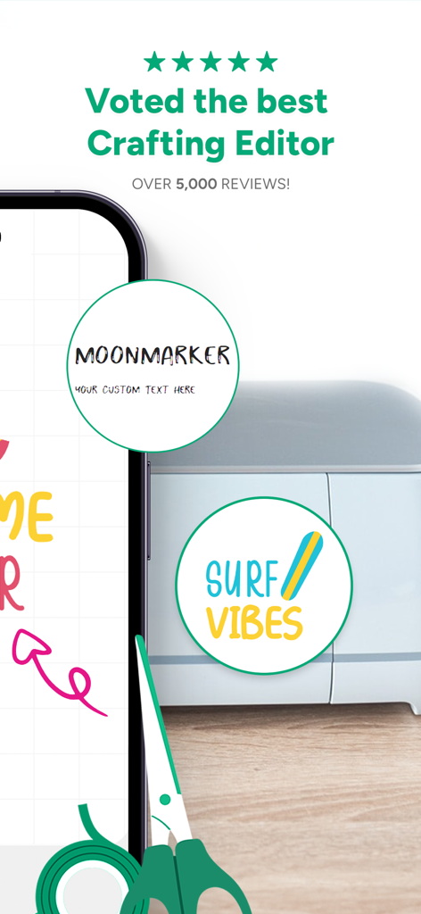 Interfaccia dell'app Design Creator Space che mostra design personalizzati di adesivi per macchine da taglio.