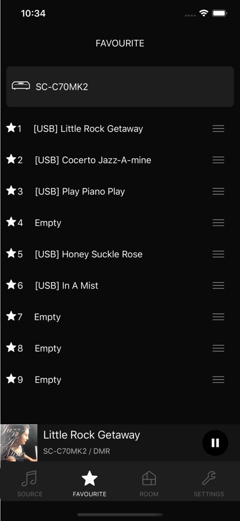 Technics Audio Center - Ecrã de favoritos do Technics Audio Center com uma lista de faixas guardadas