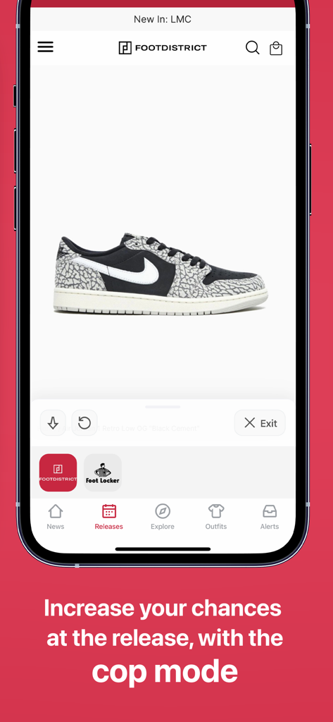 HEAT MVMNT - The Sneaker App - Footdistrictのような小売業者から限定版スニーカーを購入するのをユーザーが支援するための、HEAT MVMNTアプリのコップモード機能を表示するスマートフォン。