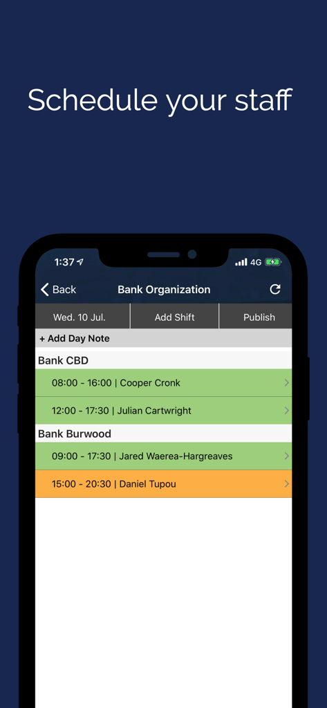 Interfaz de la aplicación móvil que muestra la pantalla de programación de personal de Guardhouse con turnos para guardias de seguridad en ubicaciones bancarias.