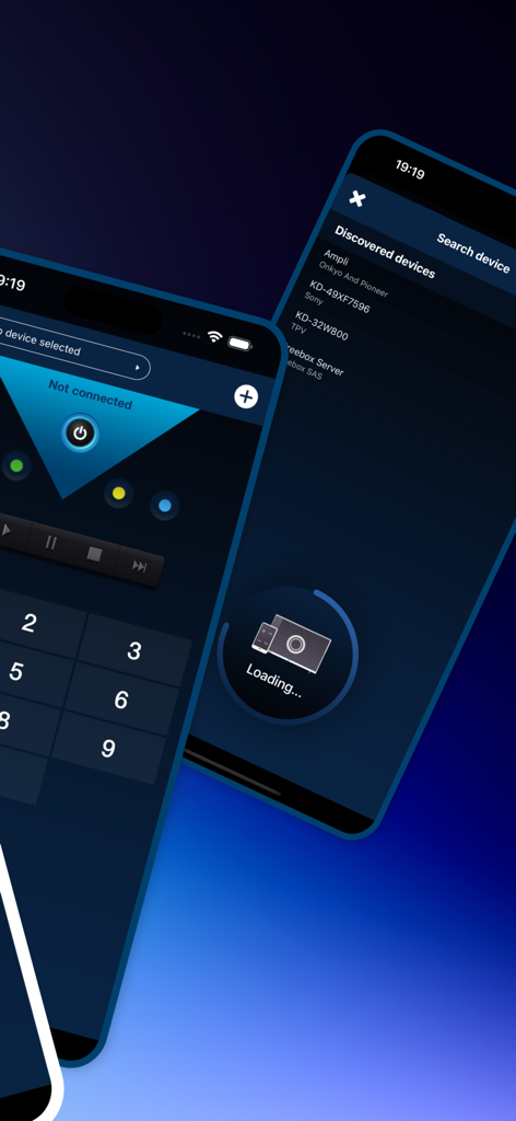 Universal Remote for Smart TV. - Pantallas de iPhone que muestran los botones de control de la aplicación de control remoto universal y una lista de dispositivos Smart TV descubiertos