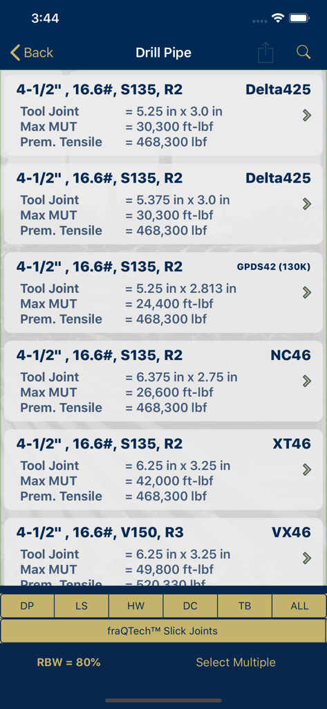 La aplicación móvil Quail Tools muestra una lista de especificaciones técnicas de tubería de perforación que incluyen el tamaño de la junta de herramientas, el torque máximo y la resistencia a la tracción