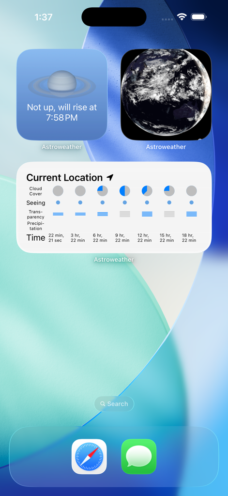 Astroweather - astronomy tools - iOSホーム画面上のAstroweatherアプリウィジェットで、惑星の出没時刻、衛星画像、および雲量やシーイング指標を含む詳細な天文気象予報が表示されている様子。