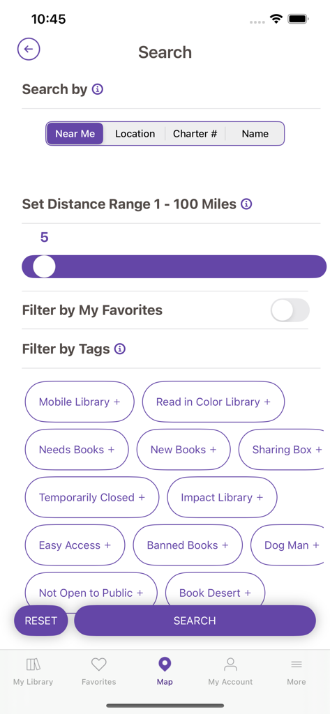 Little Free Library - Interface de recherche de l'application Little Free Library montrant les filtres de localisation, un curseur de distance et des tags de catégorie pour les boîtes de partage de livres.
