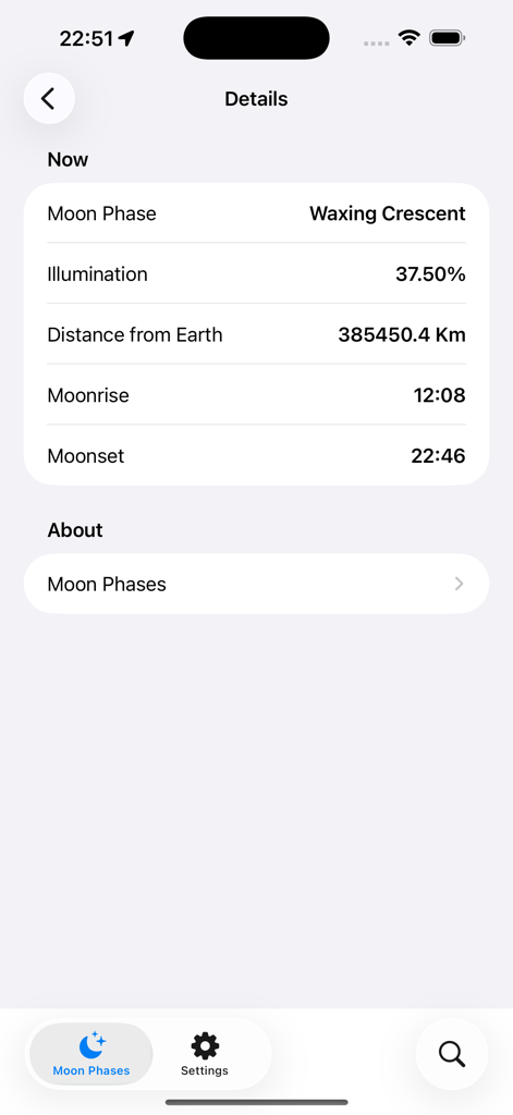 Écran de l'application montrant des données lunaires détaillées, y compris la phase du premier croissant et le pourcentage d'illumination