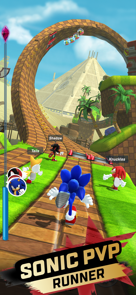 Sonic Forces: Run Battle Game - Sonic Tails Knuckles y Shadow compitiendo en una carrera PvP para 4 jugadores en una pista de bucle 3D