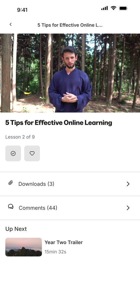 Une leçon vidéo sur l'apprentissage en ligne efficace avec George Thompson dans l'application Taoist Wellness